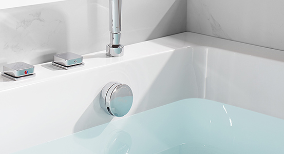 Bathtub Wall Cleaning